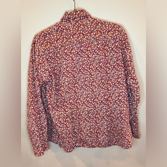 Women’s Woolrich size medium 100% cotton floral button down blouse - Picture 2 of 6
